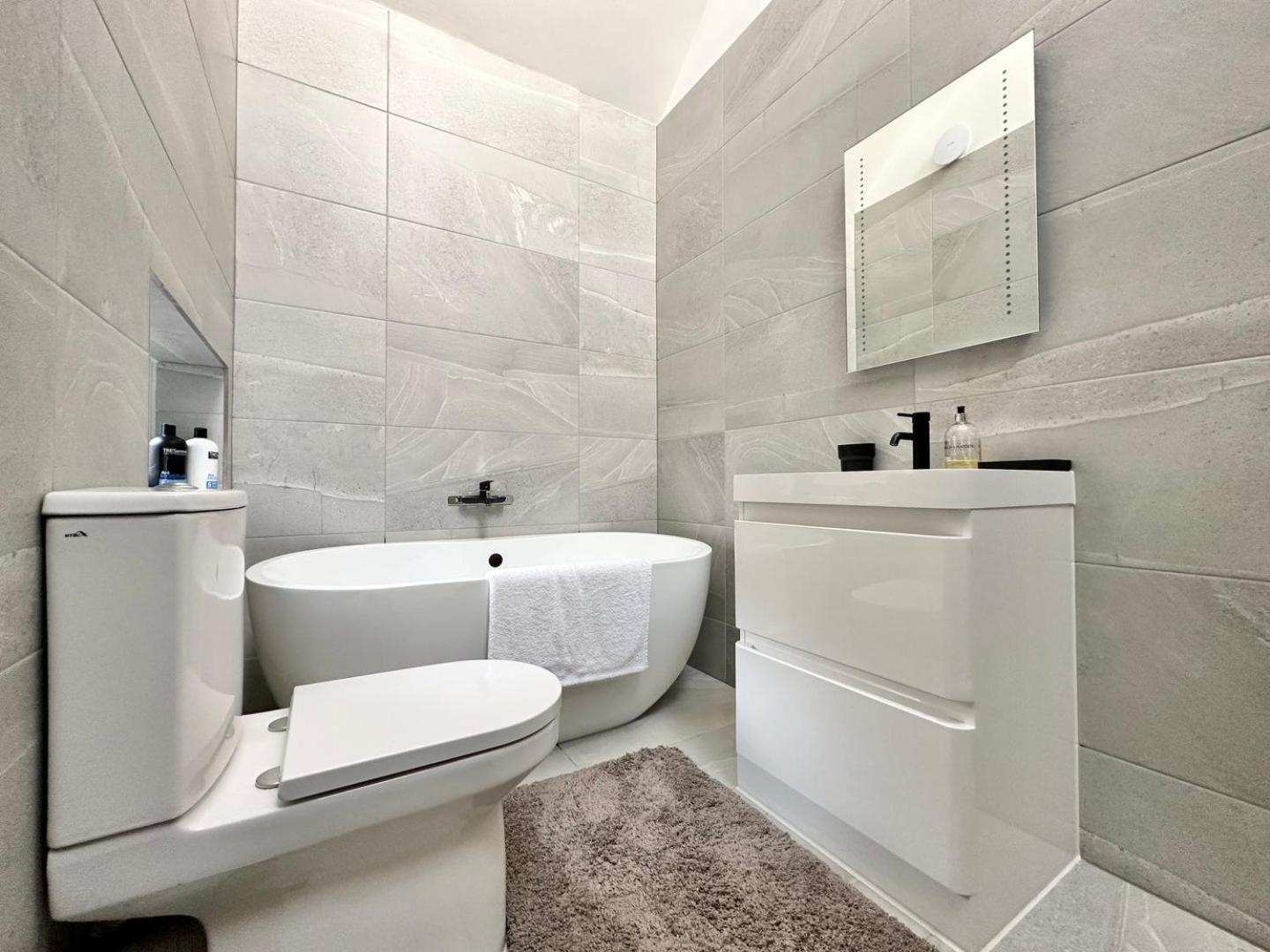 Luxury Duplex City Centre Apartment Leeds  Buitenkant foto