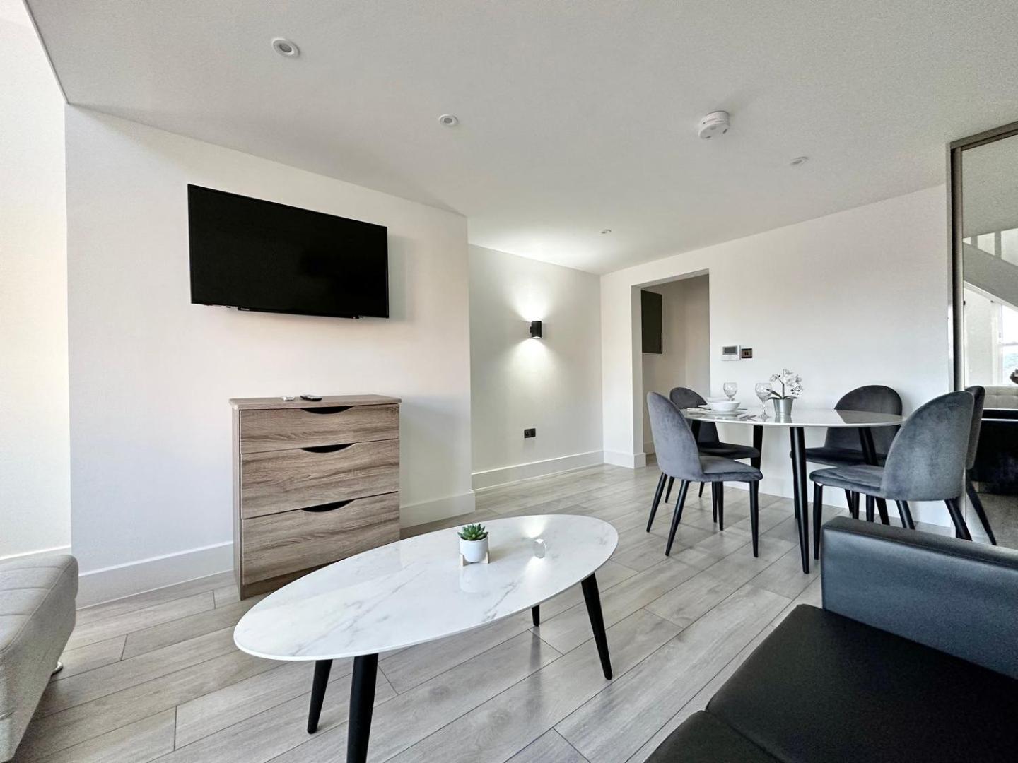 Luxury Duplex City Centre Apartment Leeds  Buitenkant foto
